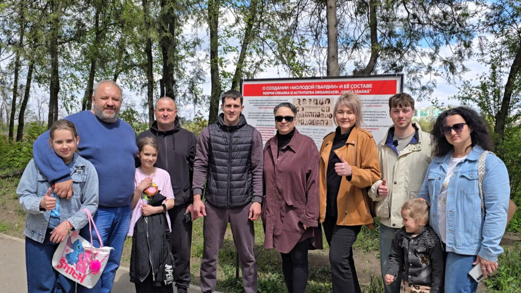 Команда "Я Бельчанин" восстановила панно по улице Б.Главана